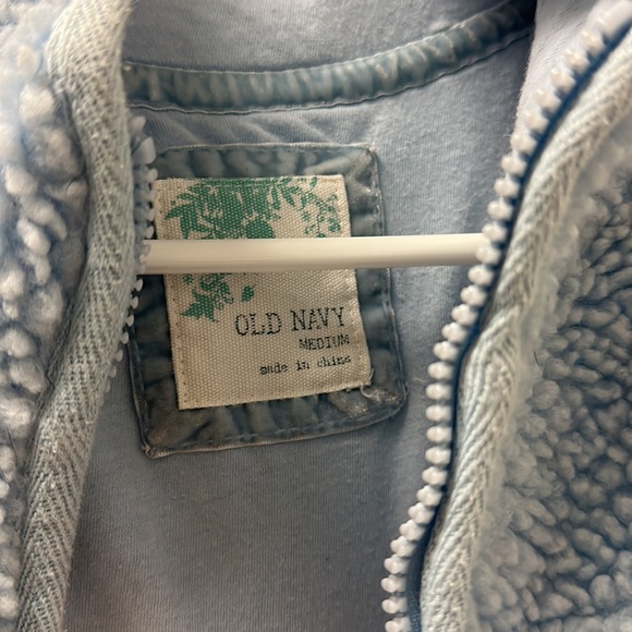 Old Navy Sherpa Vest - Picture 2 of 6